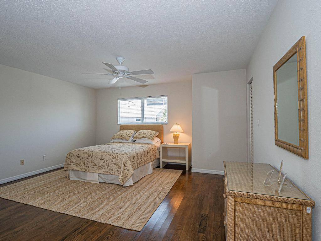 BREAKERS LANDING, A CONDOMINIUM - Residential Lease