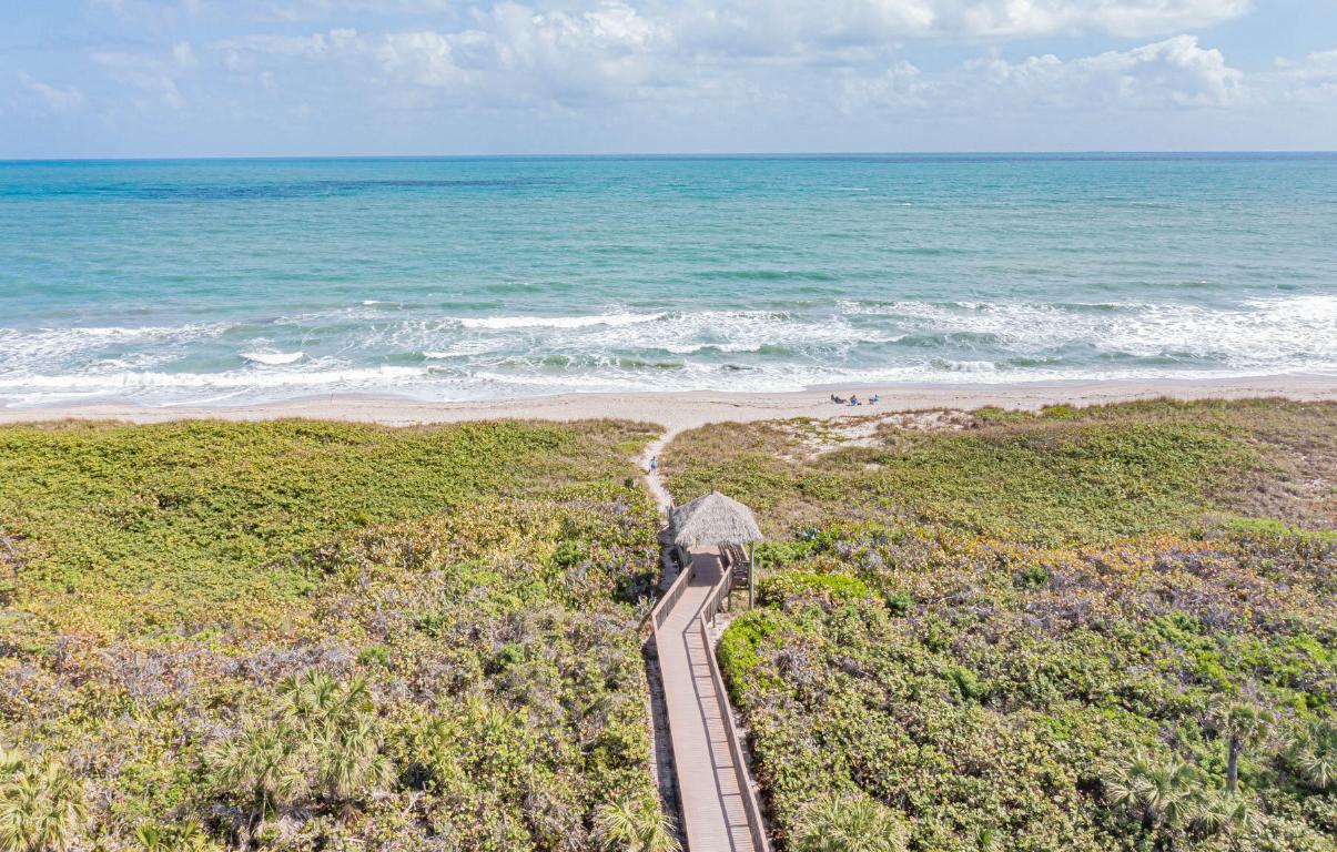 BREAKERS LANDING, A CONDOMINIUM - Residential Lease