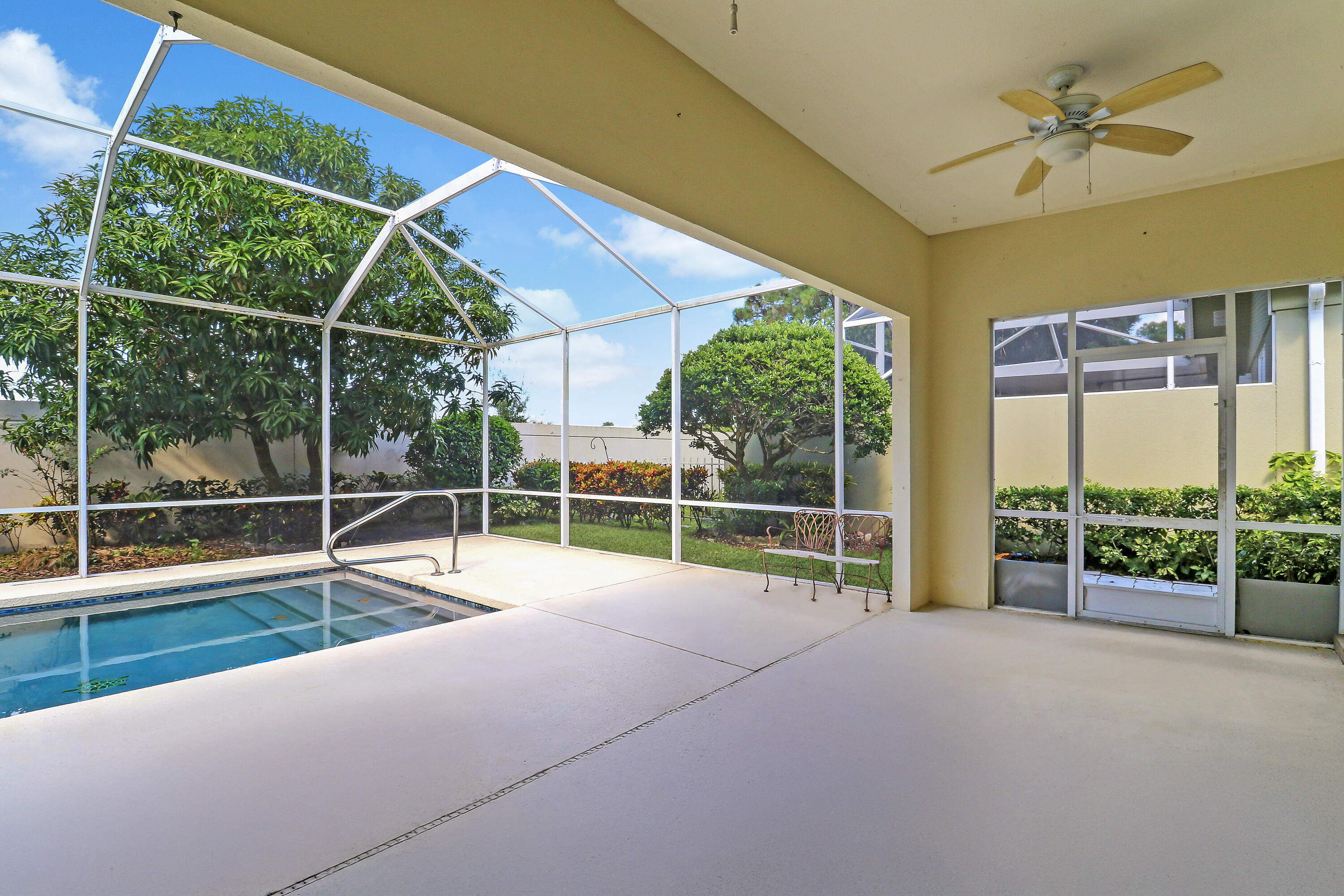 LAKES AT ST LUCIE WEST PLAT NO 22 - Residential