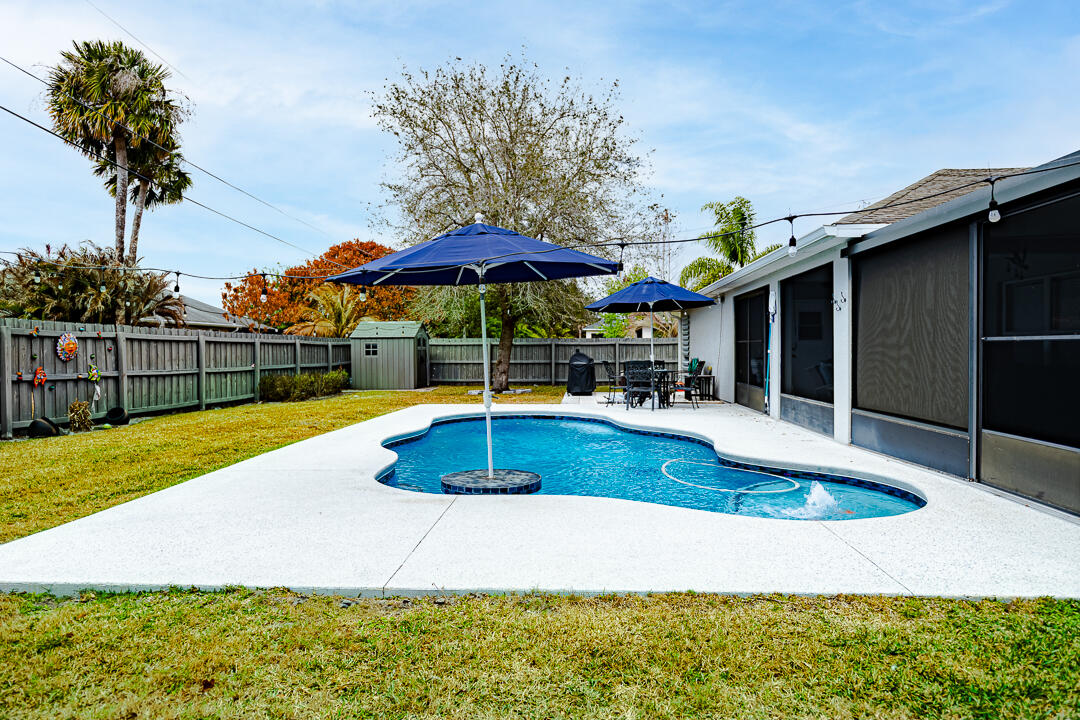 PORT ST LUCIE SECTION 33 - Residential