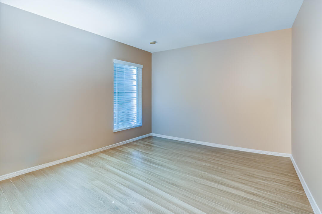 PORT ST LUCIE SECTION 33 - Residential