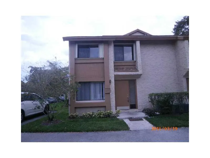 227 Wimbledon Lake Dr Unit 227