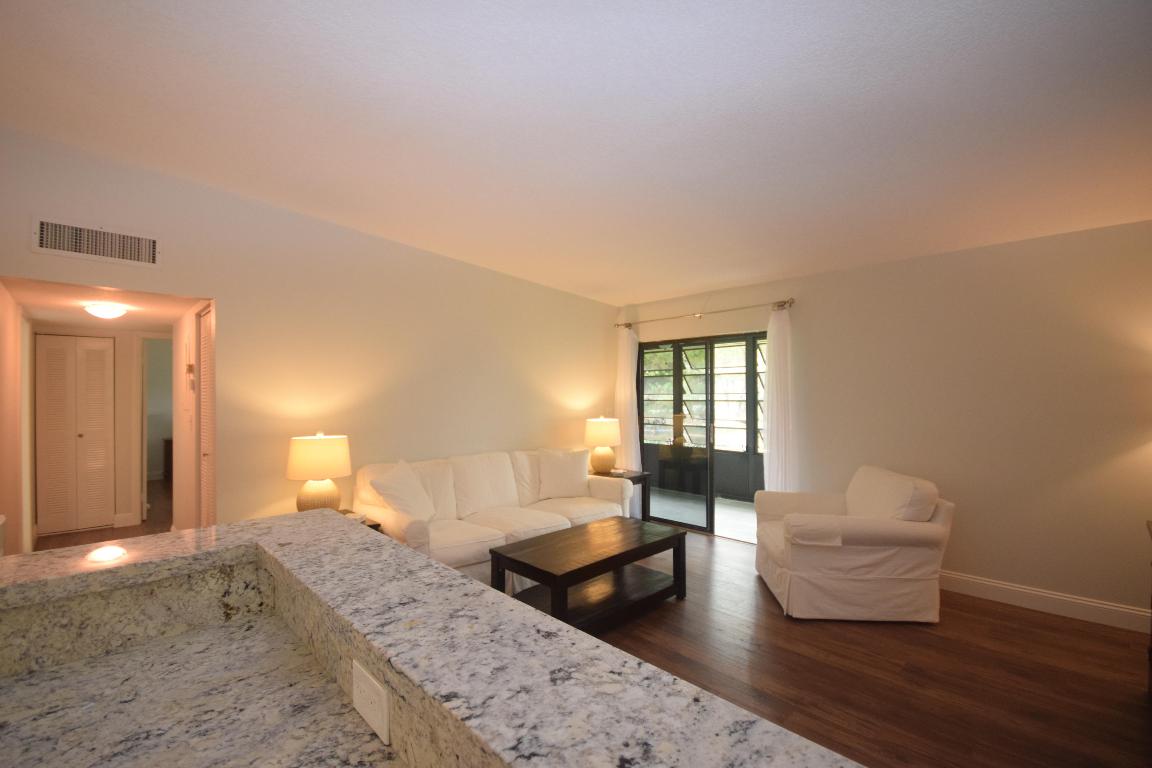 Lakes of Delray  Witney - Residential Lease