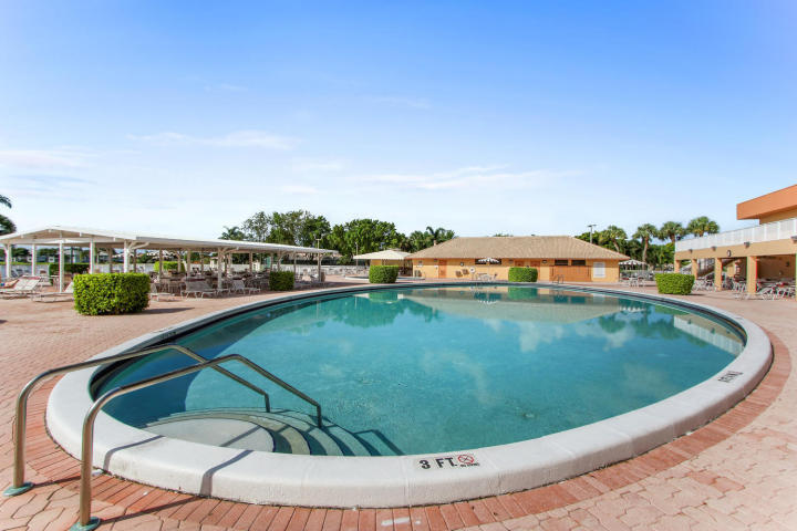 Lakes of Delray  Witney - Residential Lease