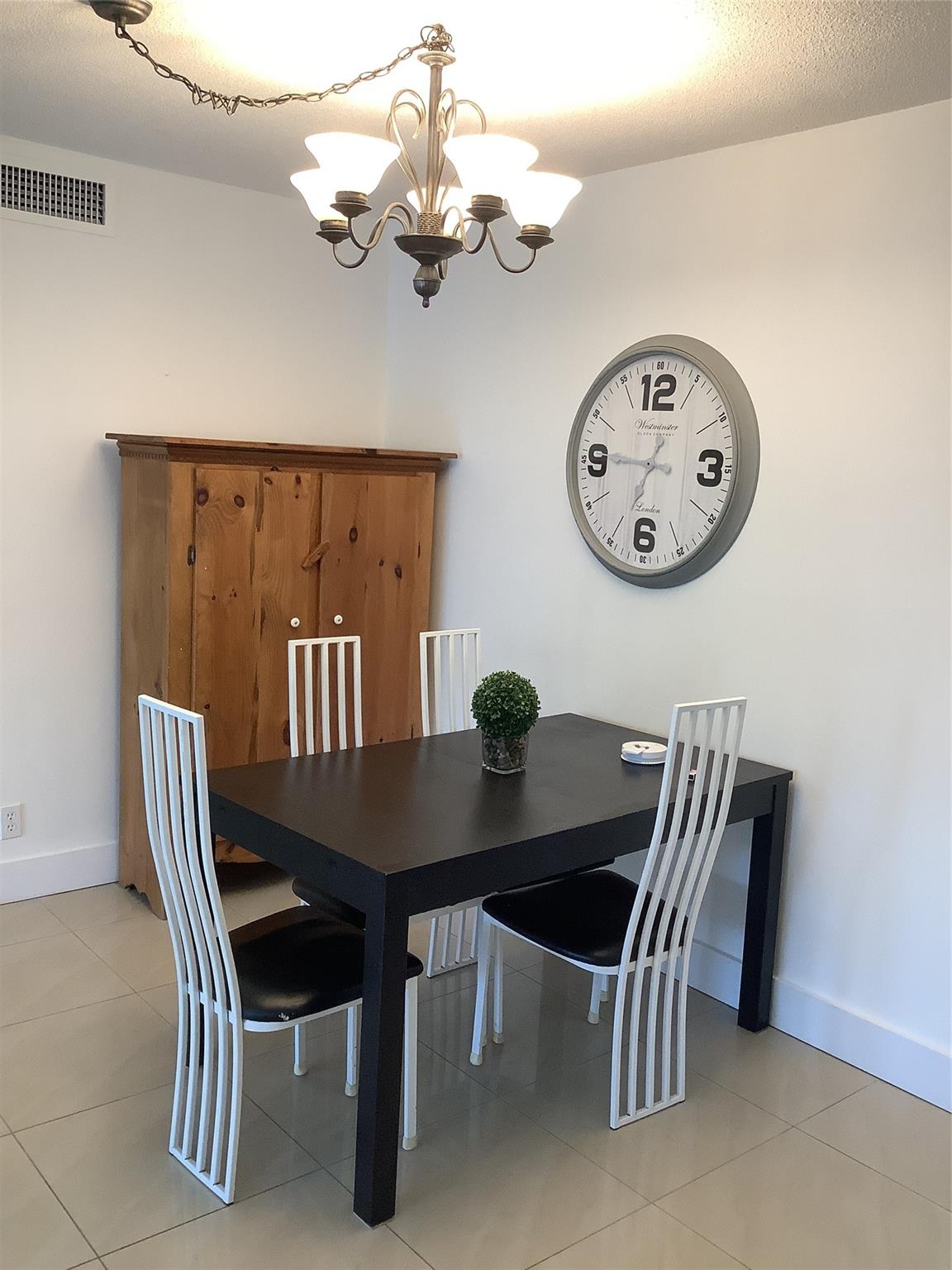 2600 S Course Dr 203