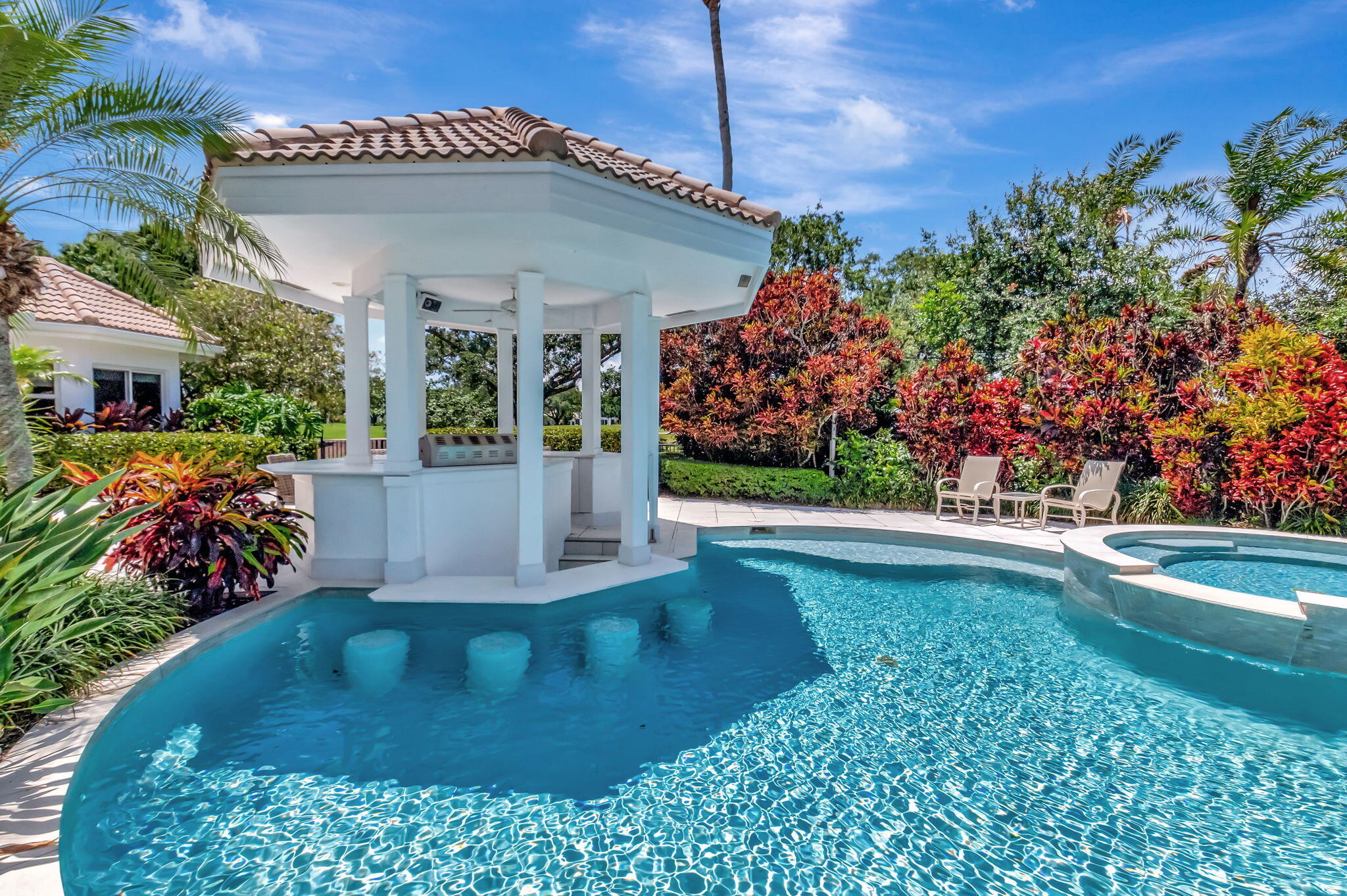 GRAND OAKS - Residential