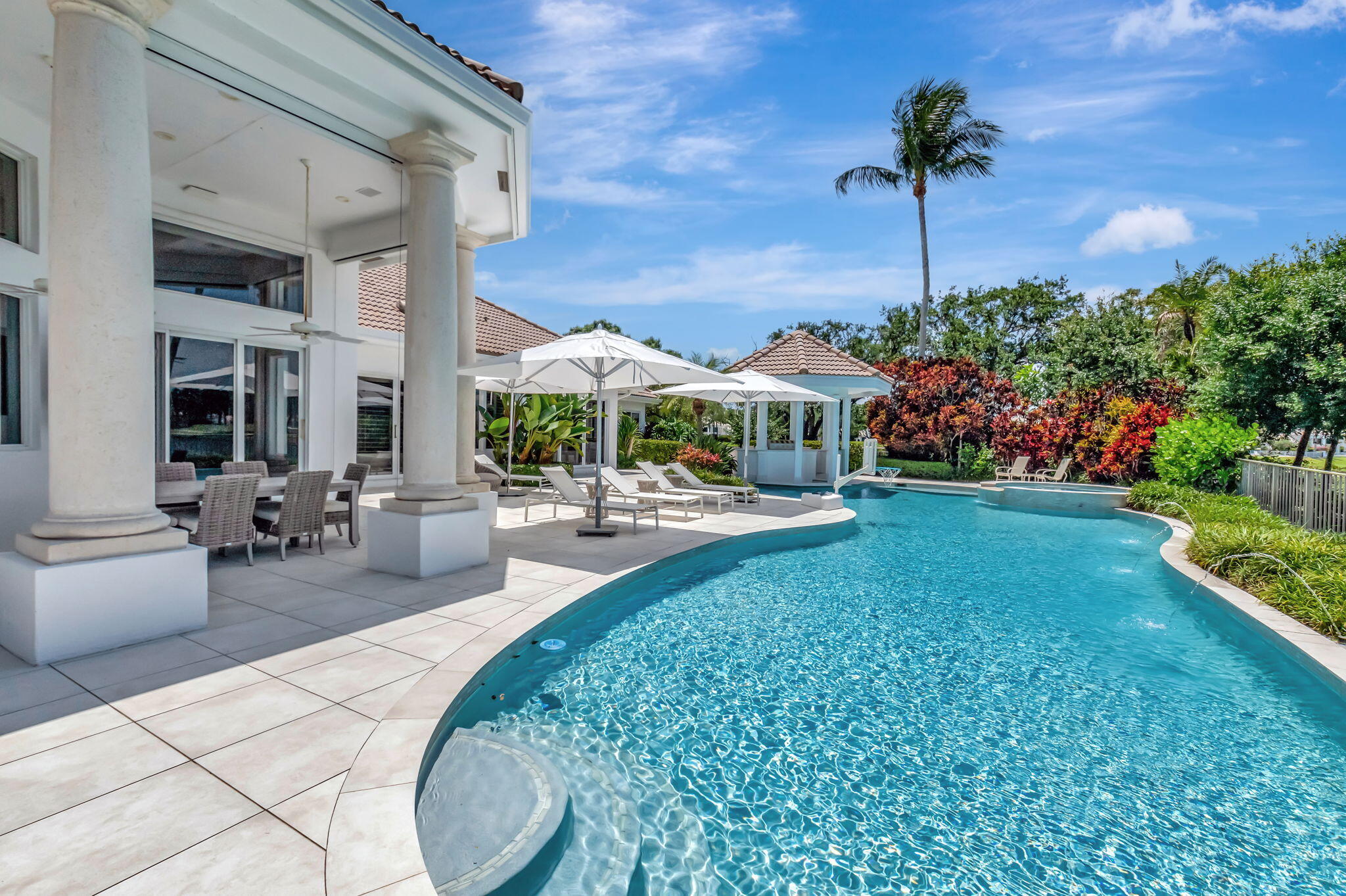 GRAND OAKS - Residential