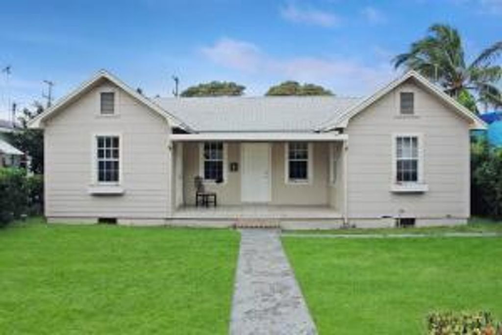 Photo of 127 S C Street, Lake Worth Beach, FL 33460 (MLS # R11127491)