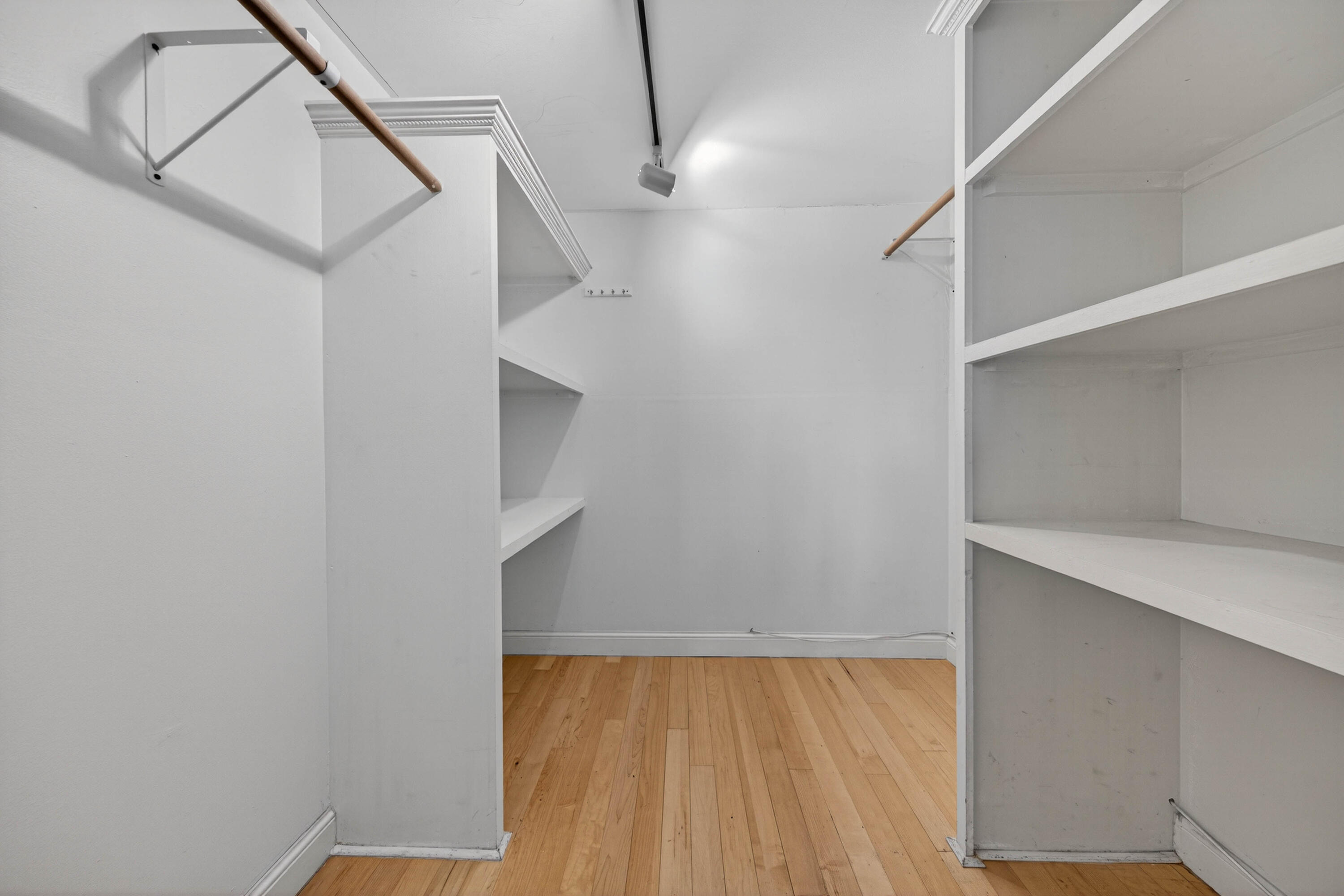 MONTEREY HOUSE CONDO - Residential