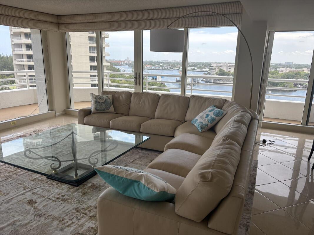 4201 N Ocean Boulevard 809, Boca Raton, FL, 33431/$1,750,000 3 4201 N Ocean Boulevard 809