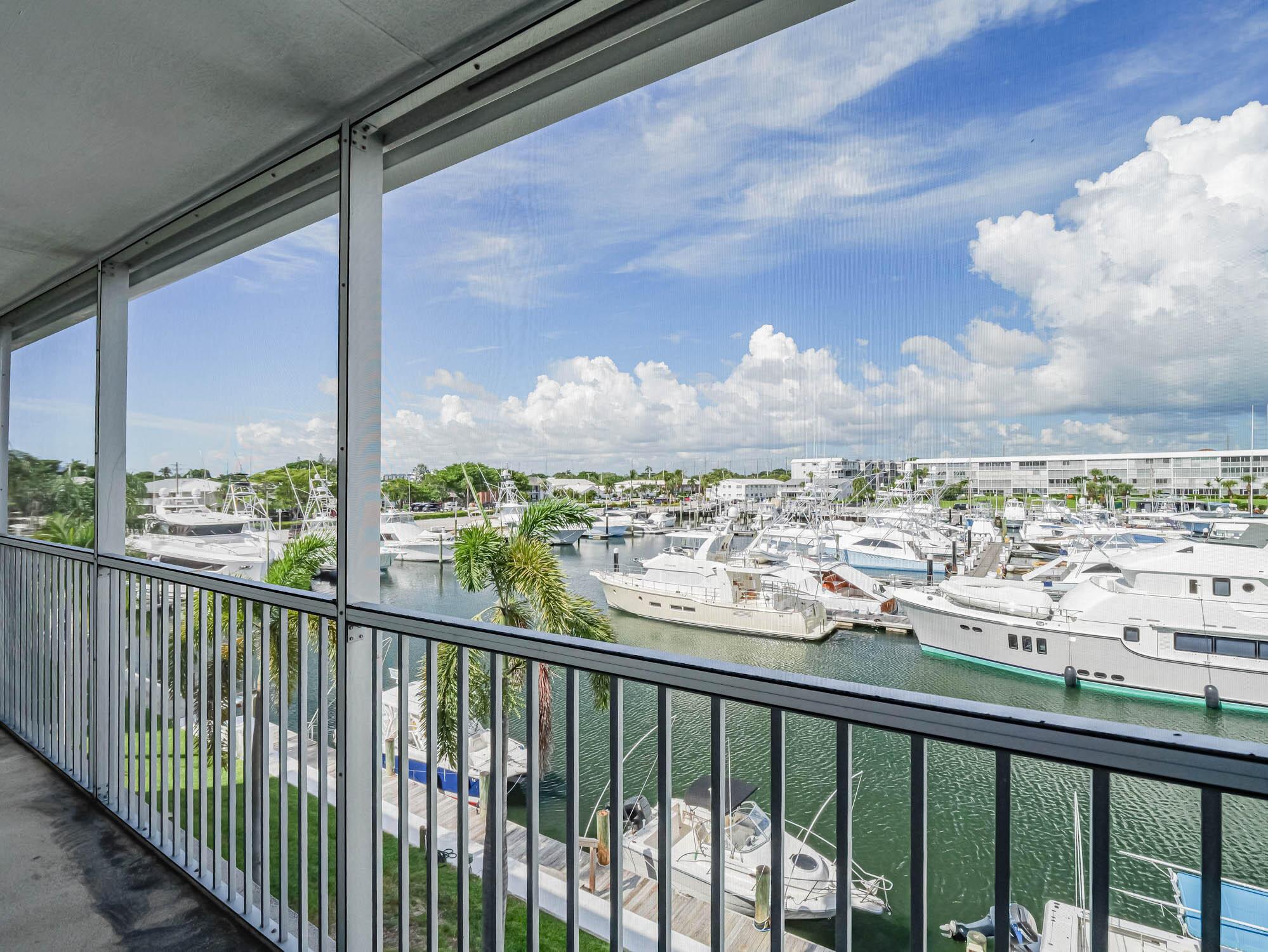 YACHT HARBOUR LANDINGS CO - Residential Lease