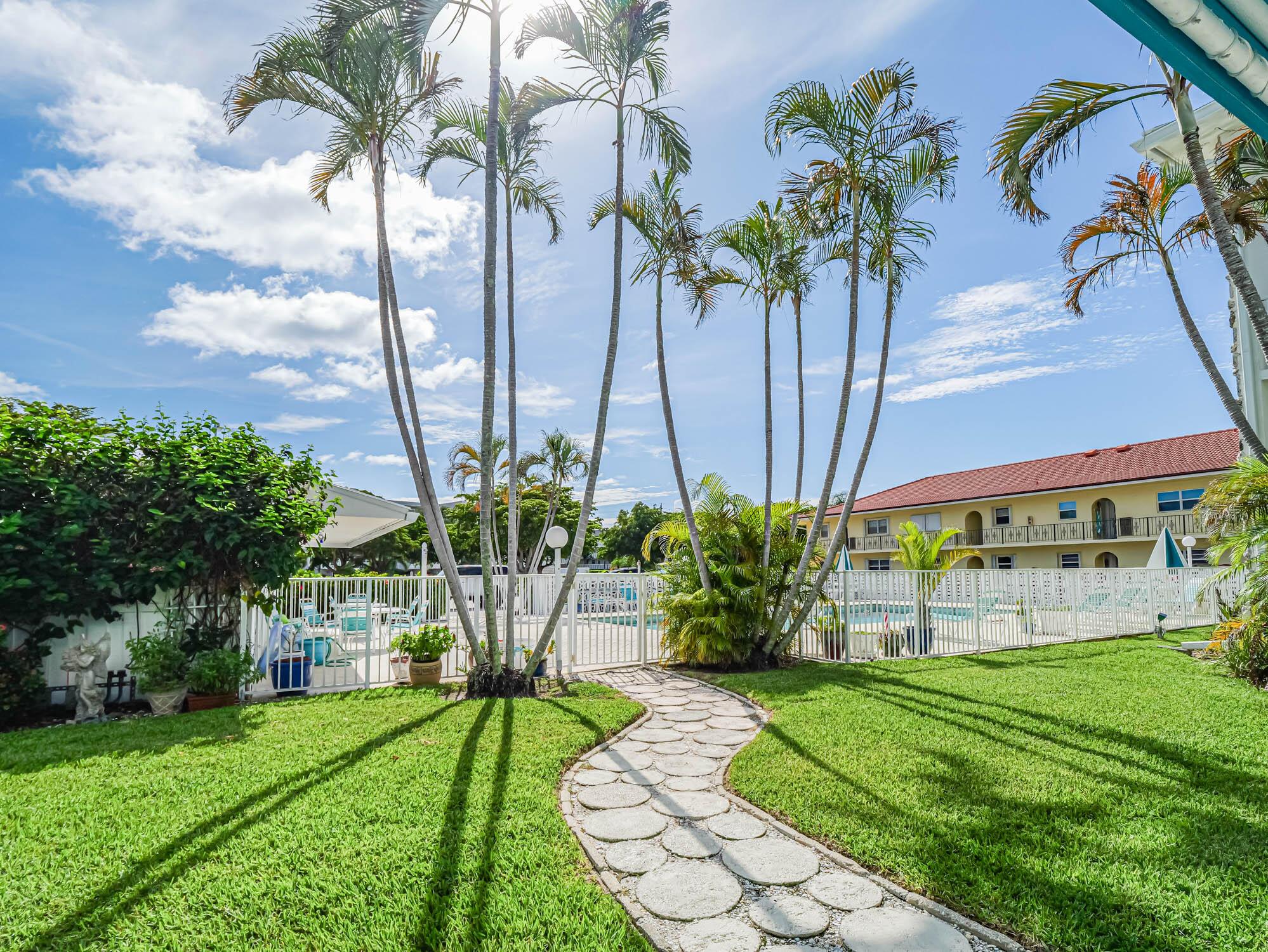 YACHT HARBOUR LANDINGS CO - Residential Lease