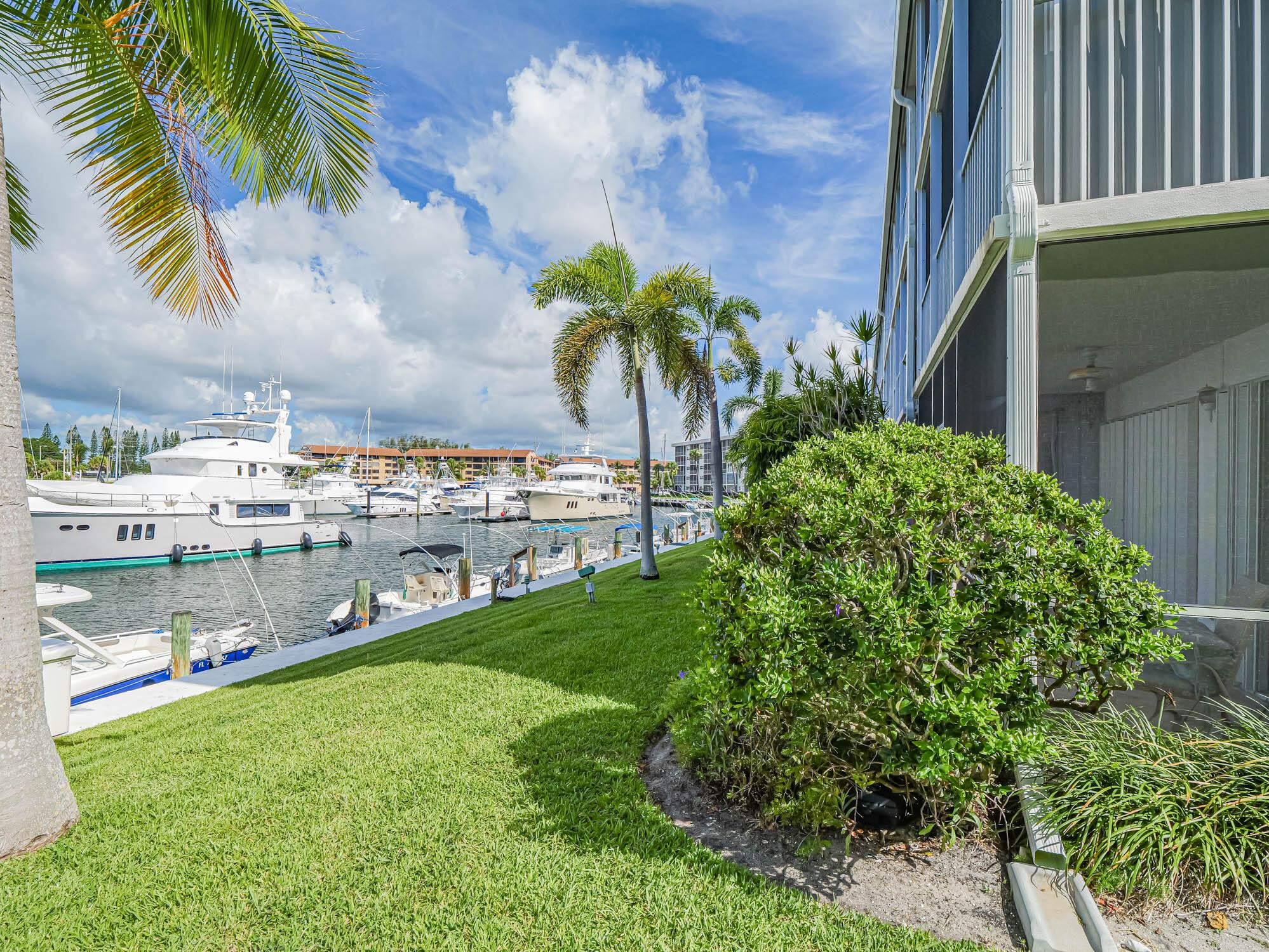 YACHT HARBOUR LANDINGS CO - Residential Lease