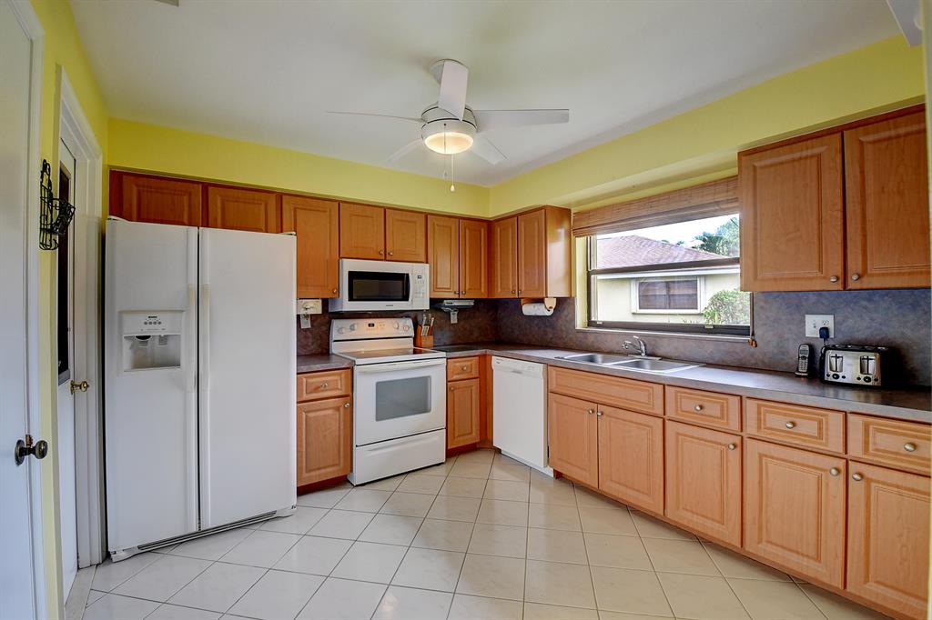 BENT TREE VILLAS EAST CONDO - Residential