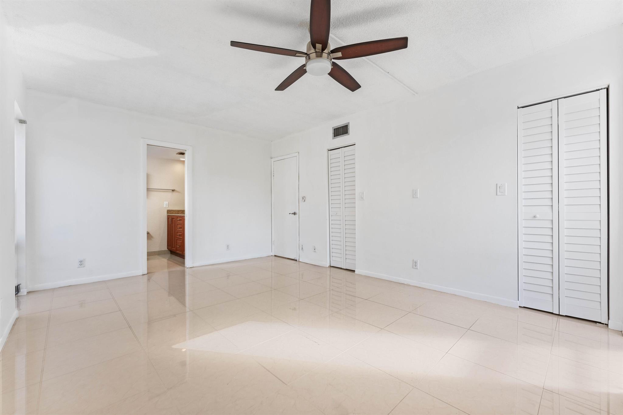 WOODHAVEN CONDO - Residential