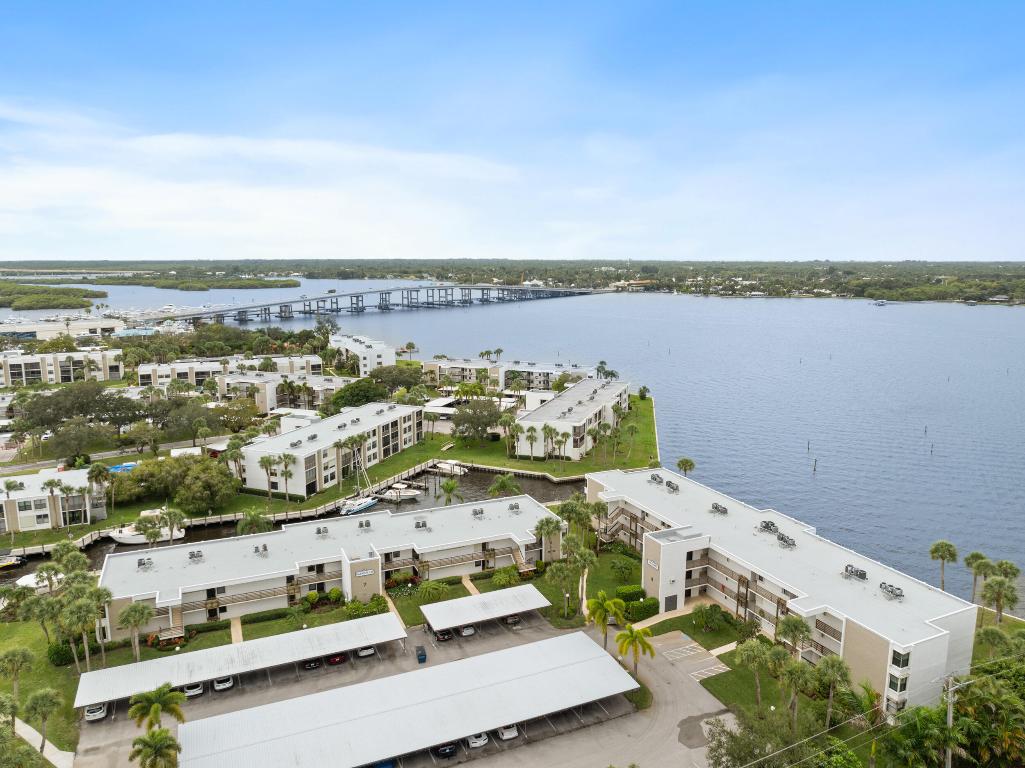CIRCLE BAY YACHT CLUB CONDO - Residential