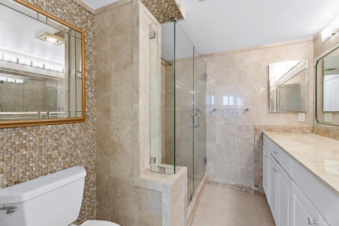 CIRCLE BAY YACHT CLUB CONDO - Residential