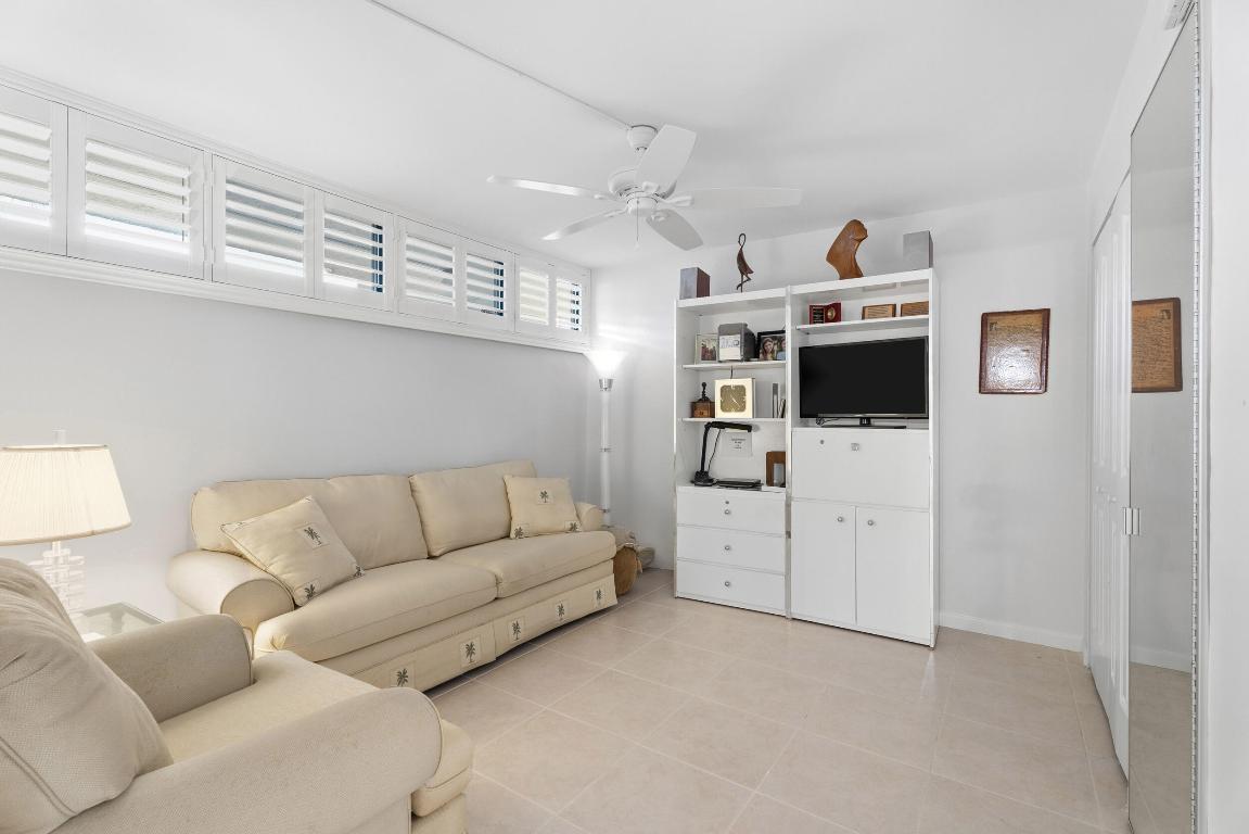 CIRCLE BAY YACHT CLUB CONDO - Residential