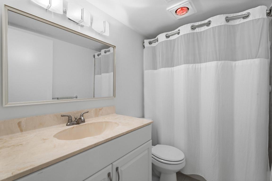 CIRCLE BAY YACHT CLUB CONDO - Residential