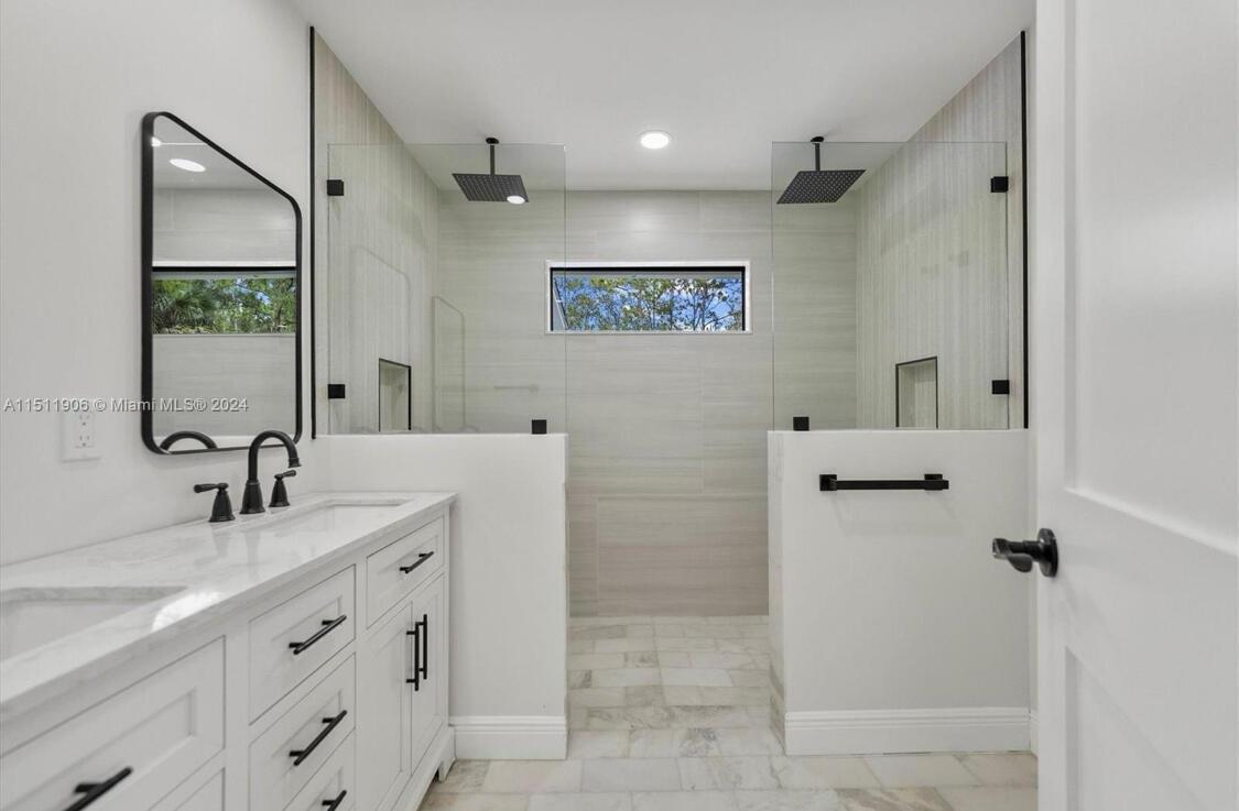 15763 Alexander Run