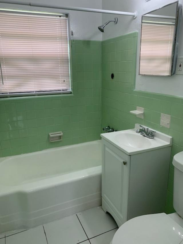 Lauderdale Manors - Residential Lease