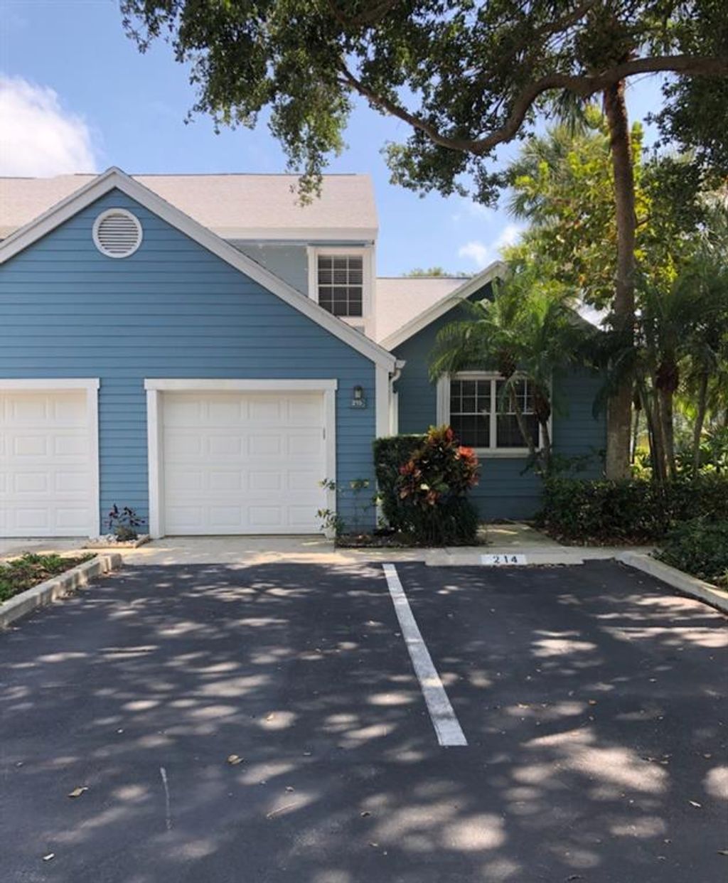 Photo of 215 Ocean Dunes Cir #215, Jupiter, FL 33477 (MLS # F10279804)