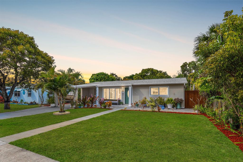 Photo of 1017 Hansen Street, West Palm Beach, FL 33405 (MLS # R11163292)