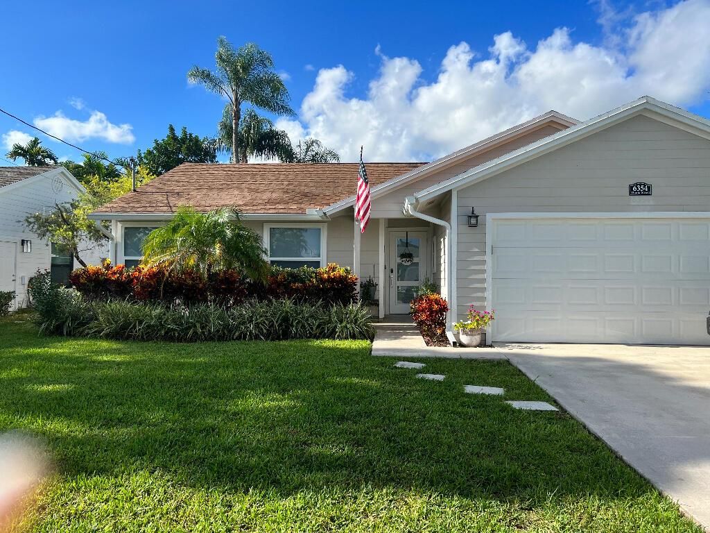 Photo of 6354 Dania Street, Jupiter, FL 33458 (MLS # R10820958)