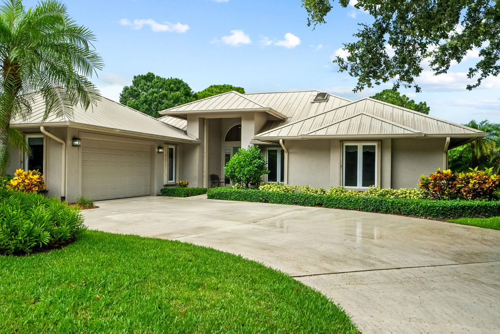 Photo of 6780 SE Winged Foot Drive, Stuart, FL 34997 (MLS # R10996591)