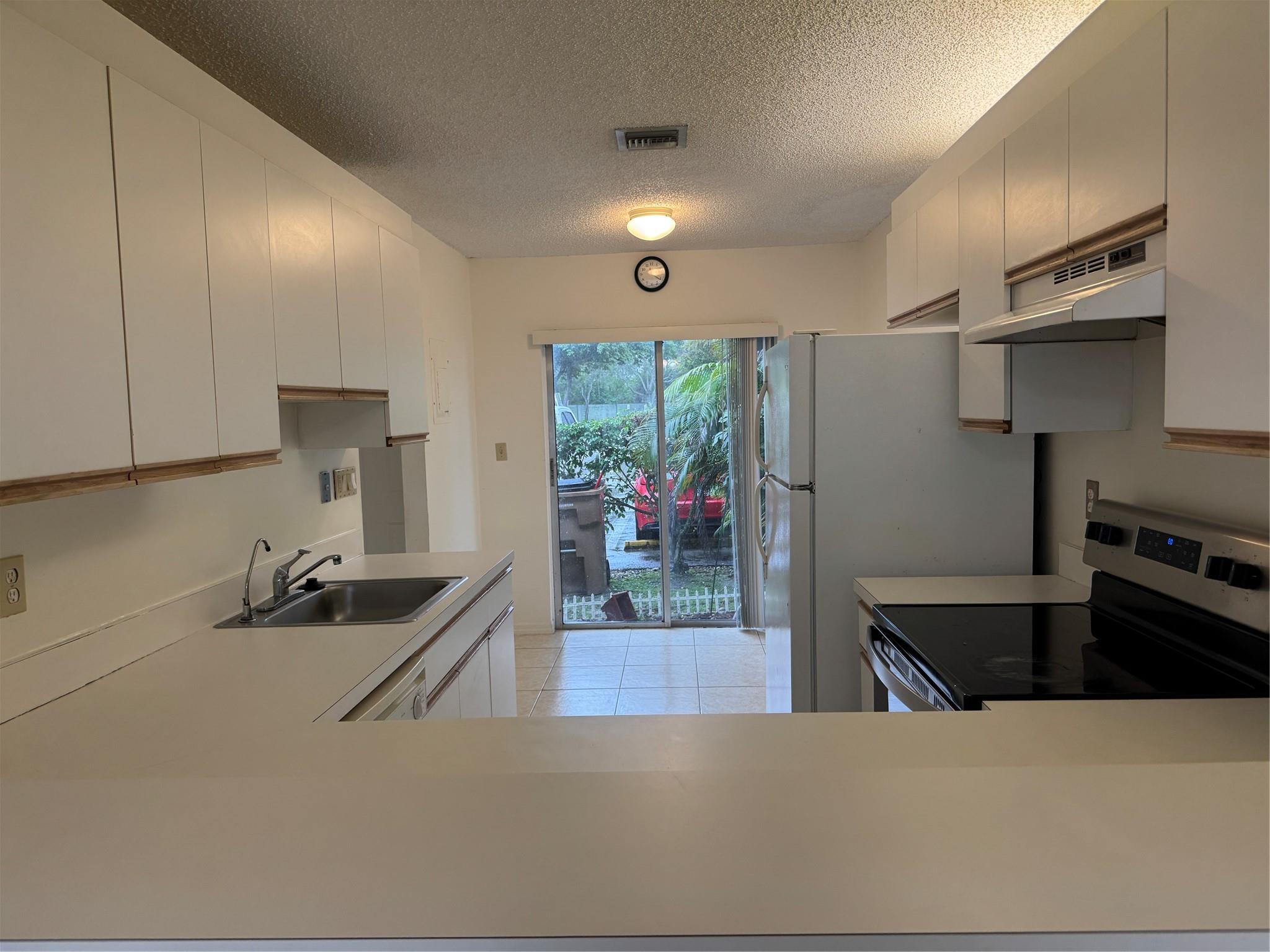 CRYSTAL VIEW - Residential