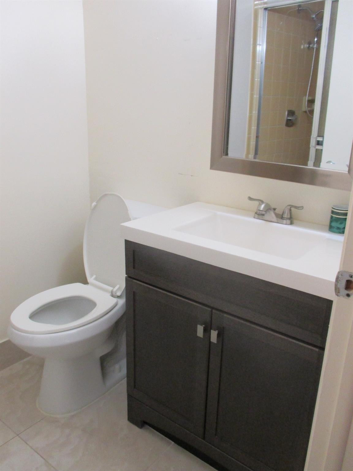 VILLAGES OF ORIOLE ABBEY CONDO - Residential Lease
