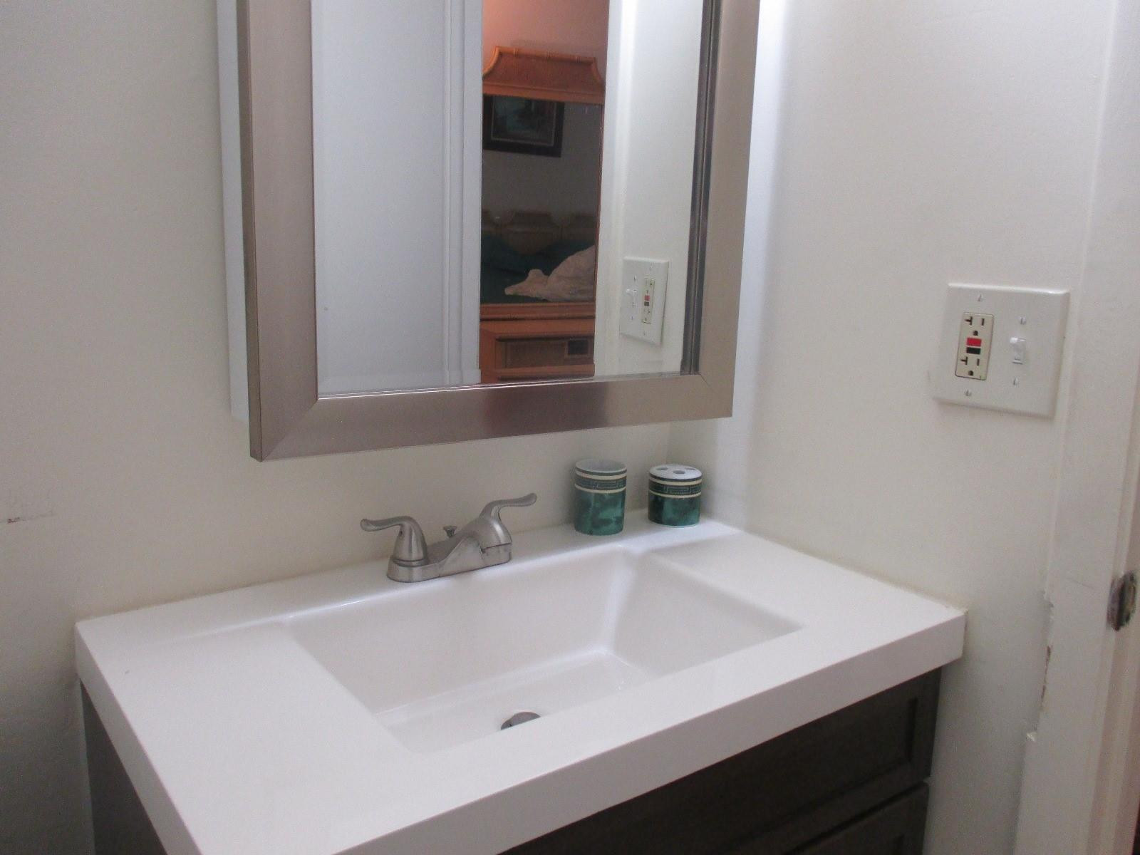 VILLAGES OF ORIOLE ABBEY CONDO - Residential Lease