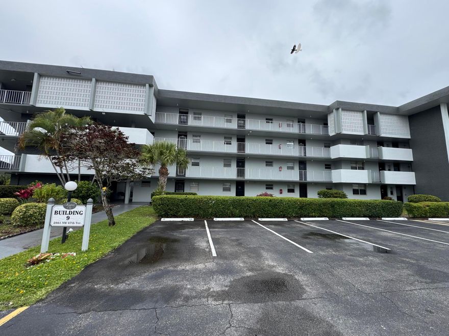 Charming 2nd-floor condo in a desirable 55+ community! Enjoy a comfortable lifestyle with access to a clubhouse and great amenities. Conveniently located near shopping, dining, and major highways. Offered furnished or unfurnished.  The association requires a minimum 650 credit score. At least one occupant must be 55+; additional occupants must be 18+. Application approval takes approximately 2 weeks. Move-in requires first month, last month, and a security deposit. Renter insurance is required.