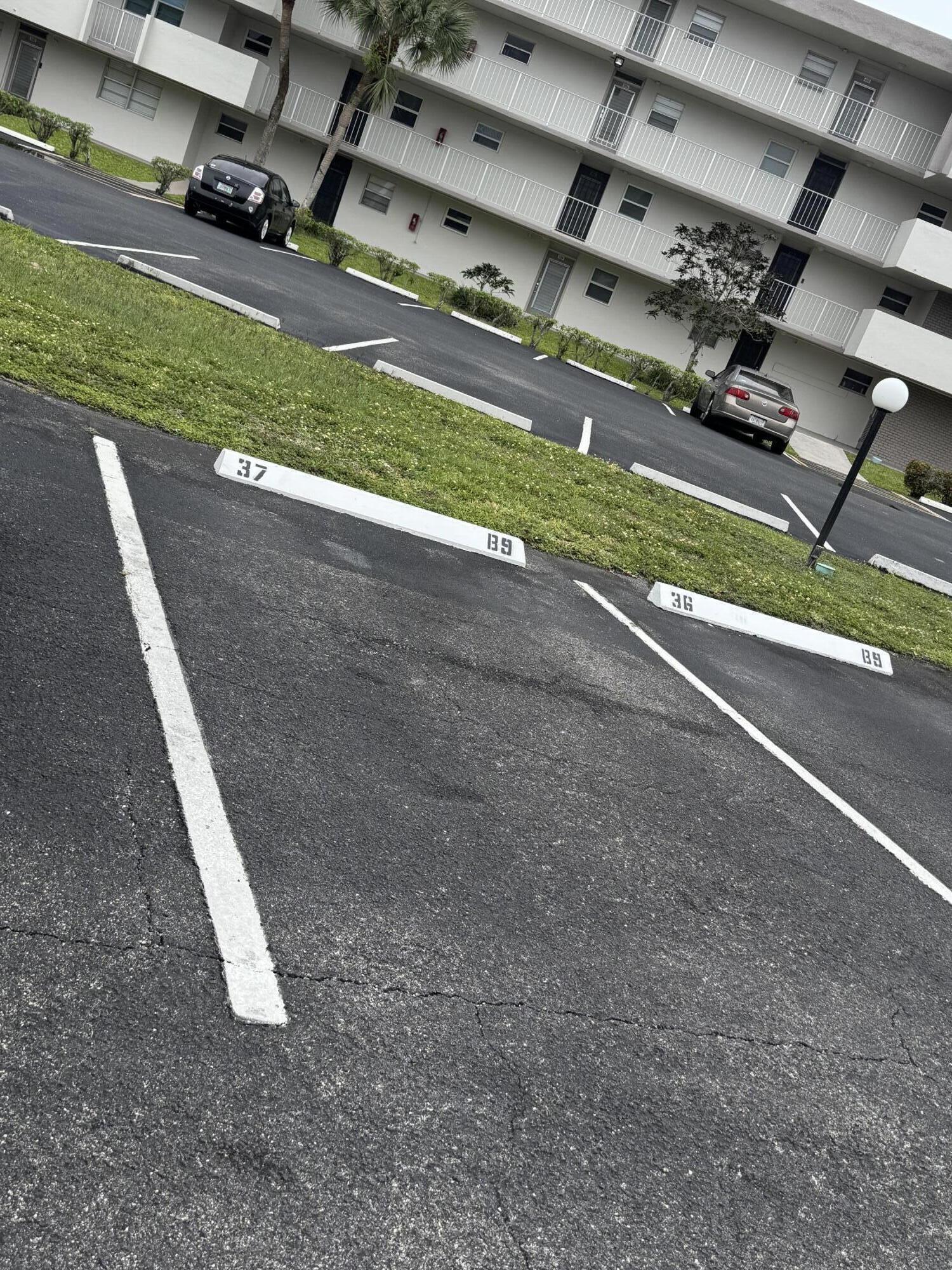 LAUDERDALE OAKS CONDO 7 - Residential Lease