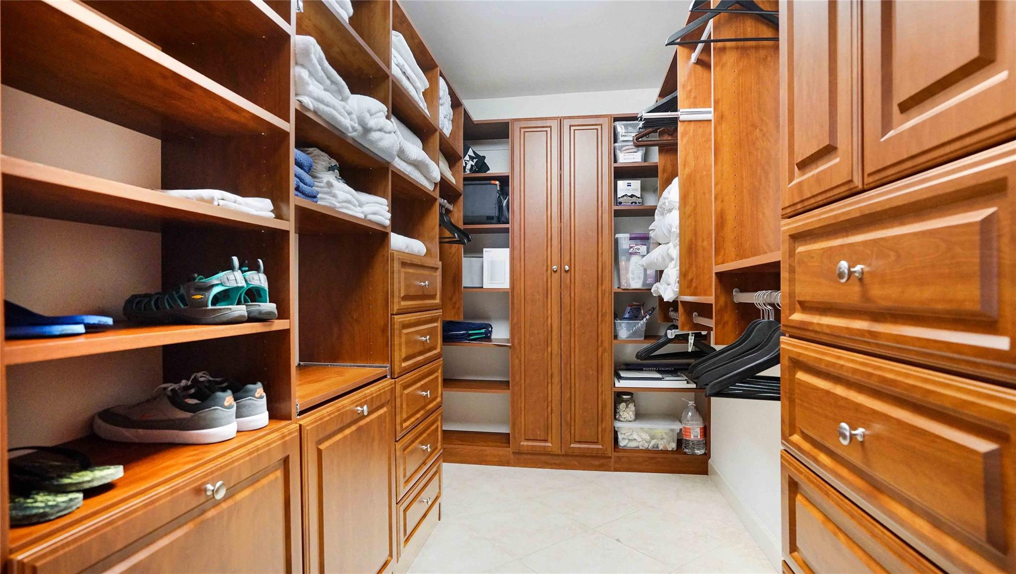 PLAYA DEL MAR - Residential Lease