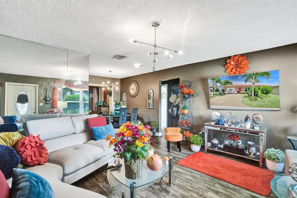 MAINLANDS OF TAMARAC LAKE - Residential