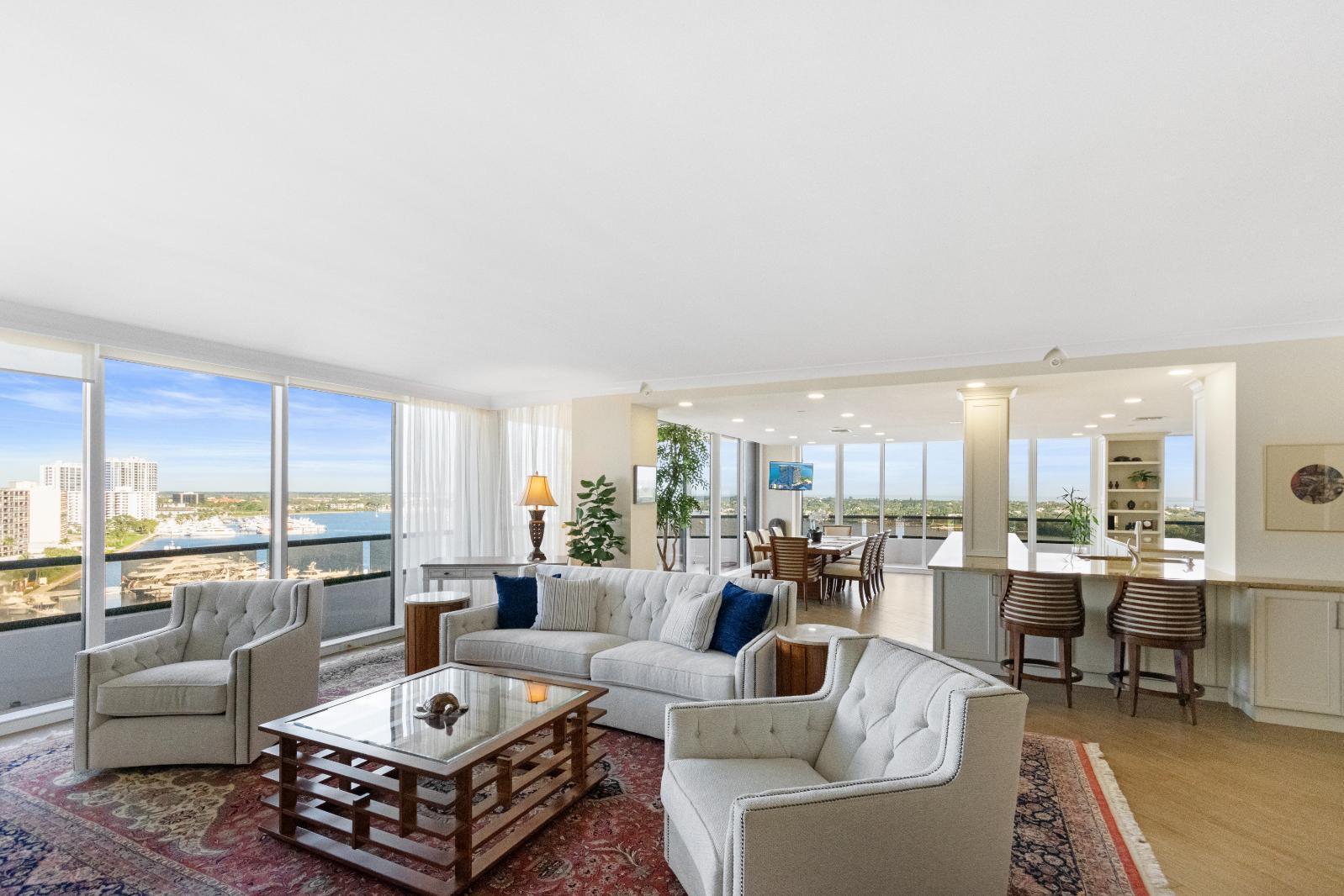 100 Lakeshore Drive 1152