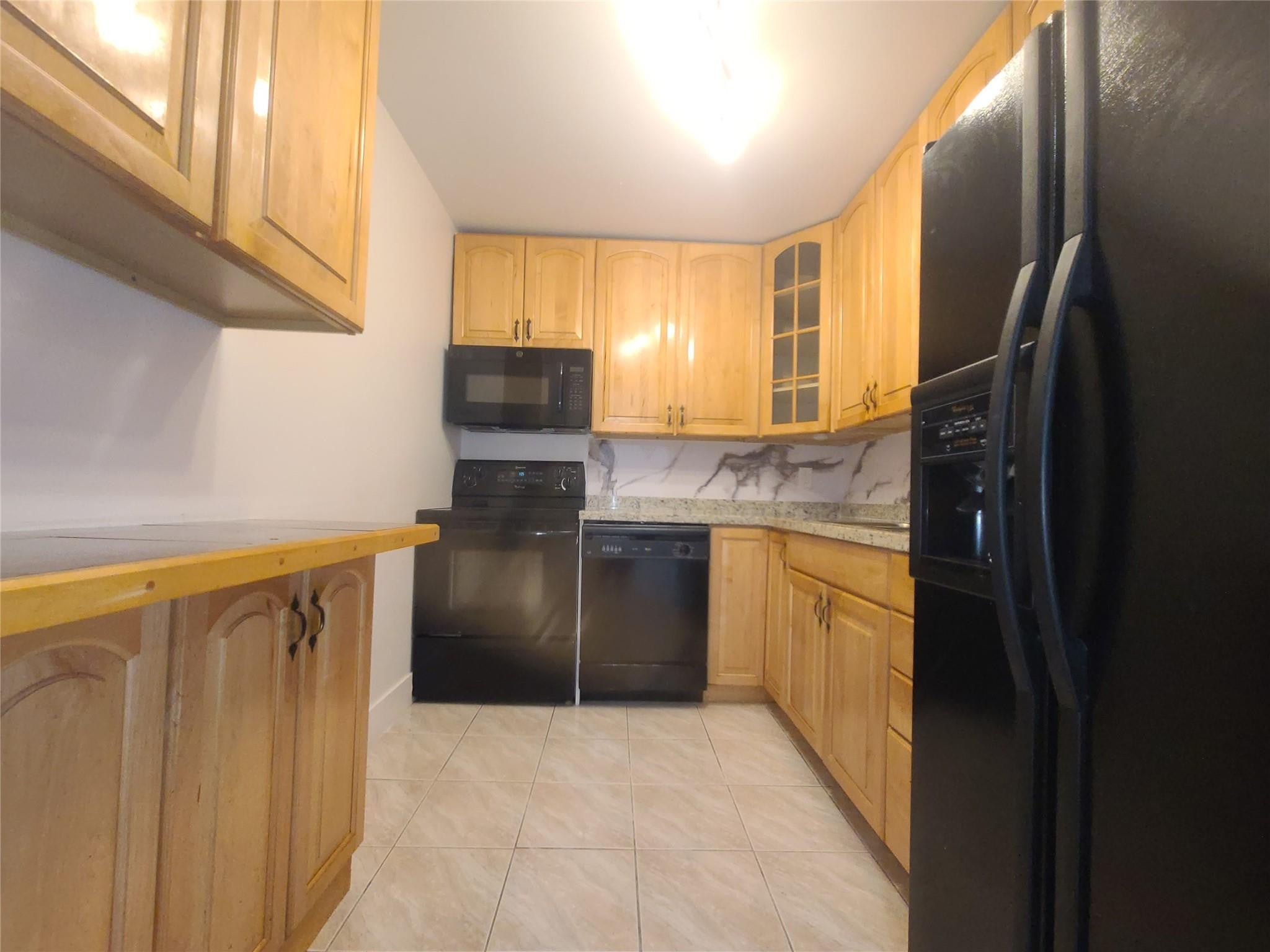6391 Bay Club Drive 4