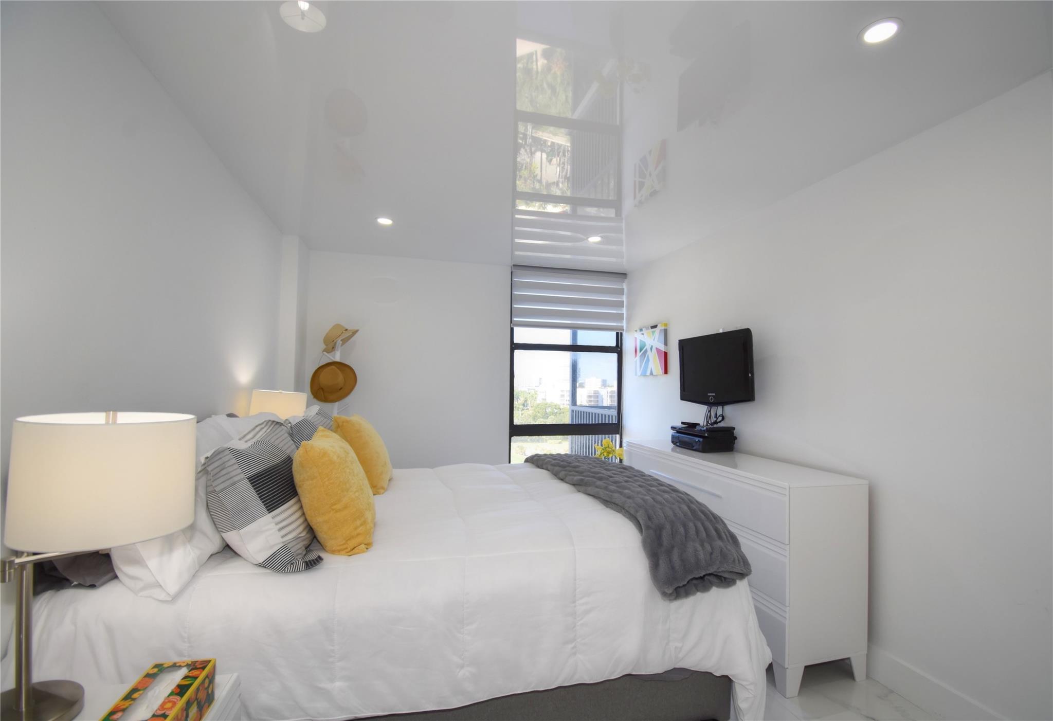 CORONADO CONDO-TOWER II - Residential