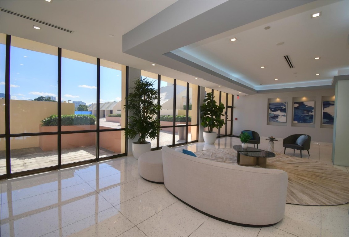 CORONADO CONDO-TOWER II - Residential