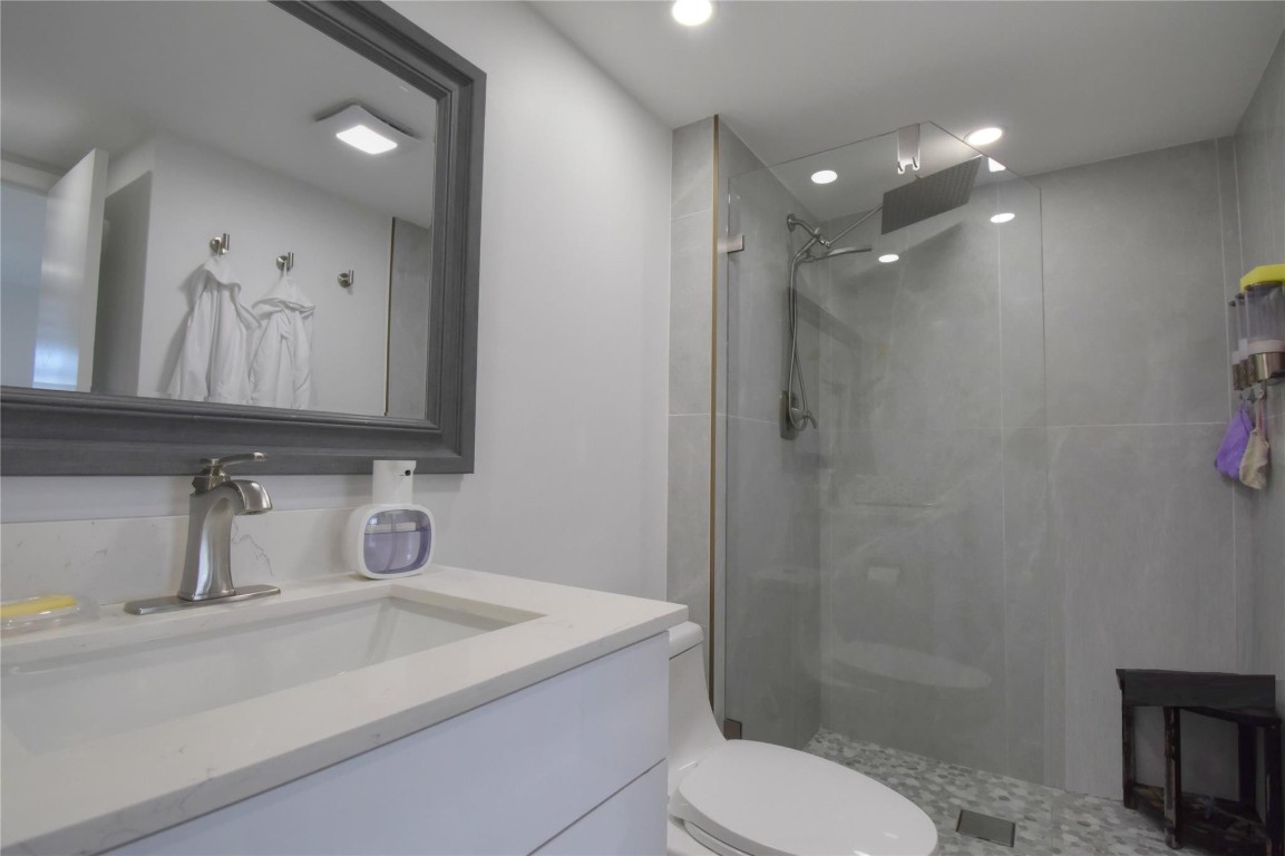 CORONADO CONDO-TOWER II - Residential