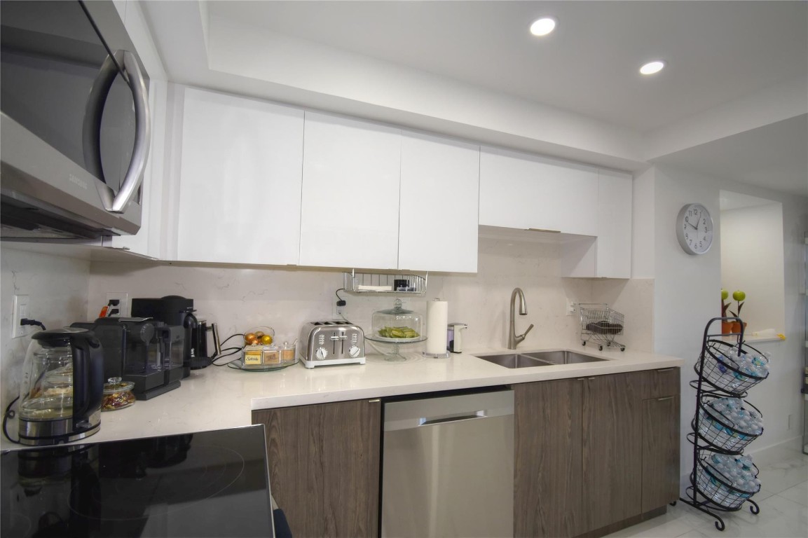 CORONADO CONDO-TOWER II - Residential