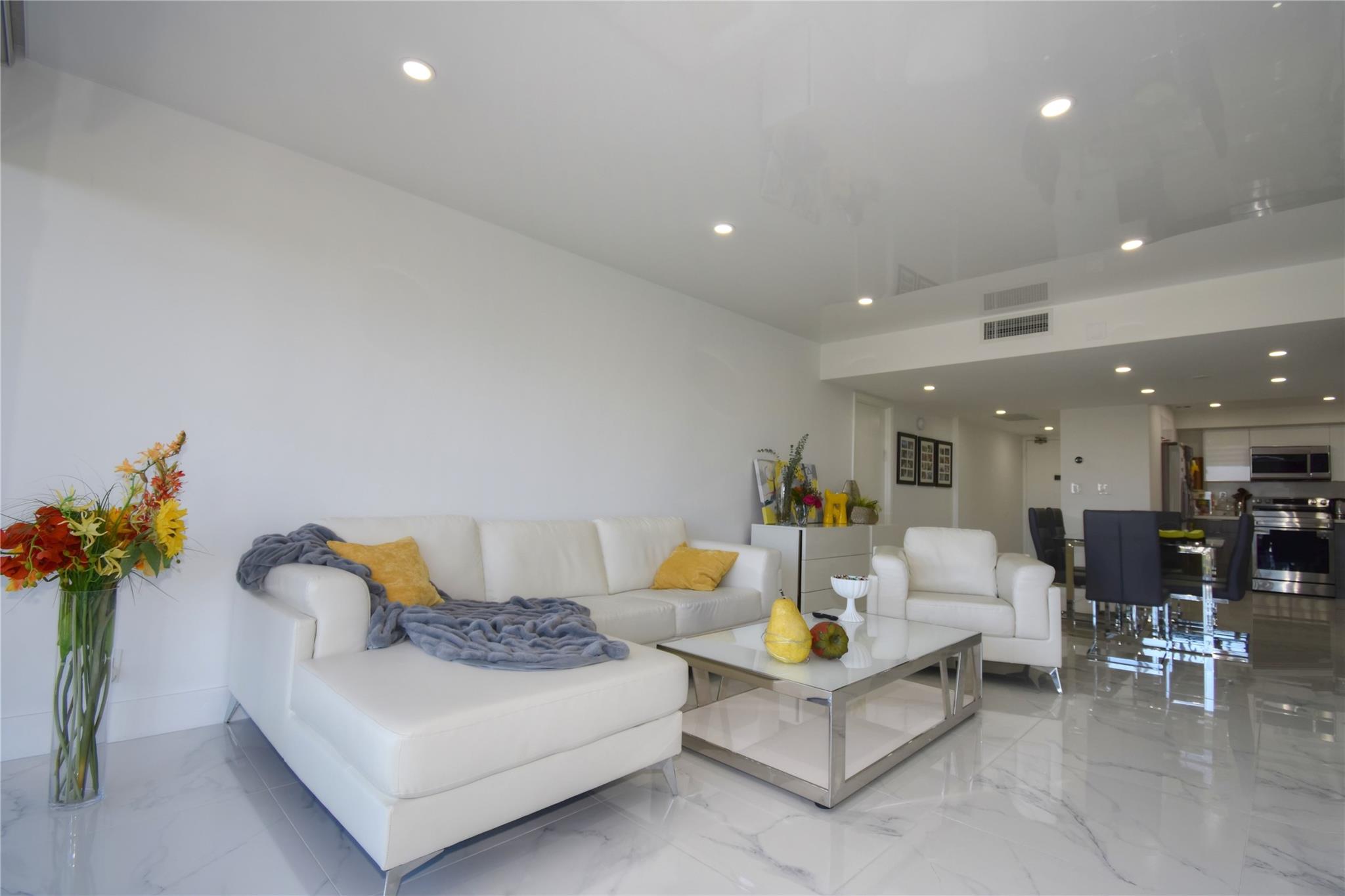 CORONADO CONDO-TOWER II - Residential