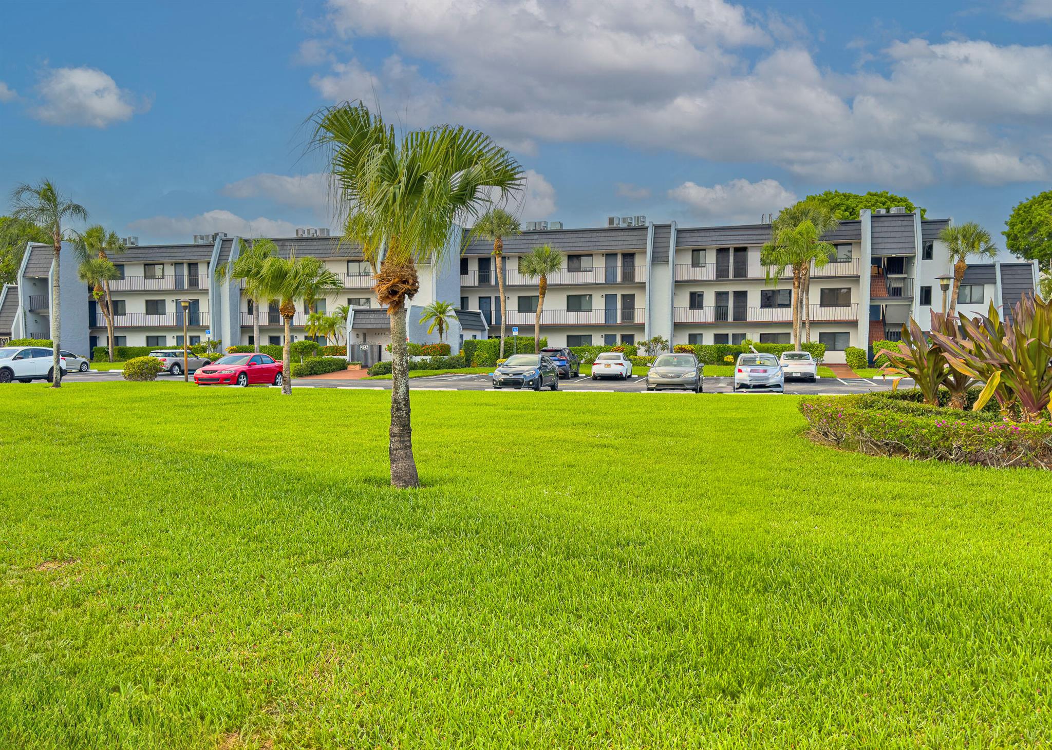 FOUNTAINS OF PALM BEACH C - Residential Lease