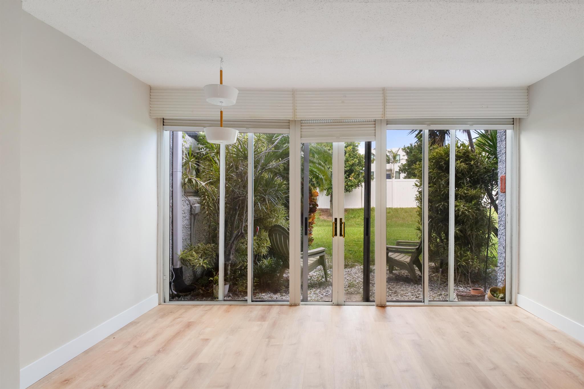 FOUNTAINS OF PALM BEACH C - Residential Lease
