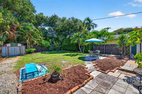 Tiny photo for 601 NE 14th Place, Fort Lauderdale, FL 33304 (MLS # B26044658)