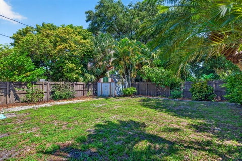 Tiny photo for 601 NE 14th Place, Fort Lauderdale, FL 33304 (MLS # B26044658)