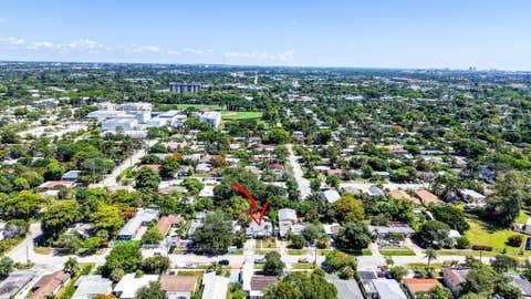 Tiny photo for 601 NE 14th Place, Fort Lauderdale, FL 33304 (MLS # B26044658)