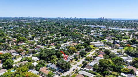 Tiny photo for 601 NE 14th Place, Fort Lauderdale, FL 33304 (MLS # B26044658)