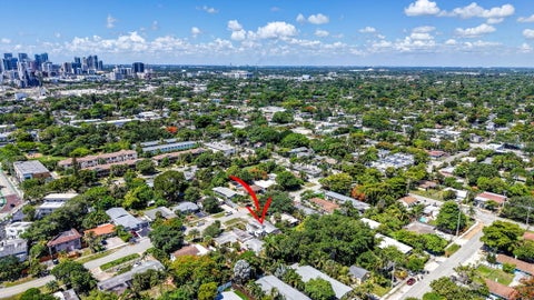 Tiny photo for 601 NE 14th Place, Fort Lauderdale, FL 33304 (MLS # B26044658)